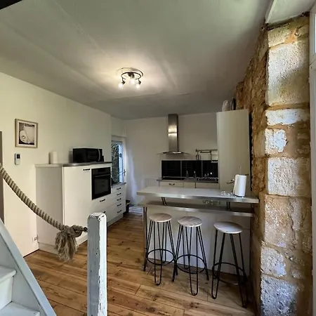 Maison De Avec Jardin Prive Dans Le Centre